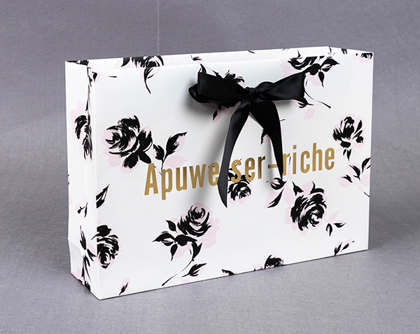 Apuweiser-riche paper bag