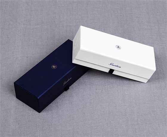 Guerlain box